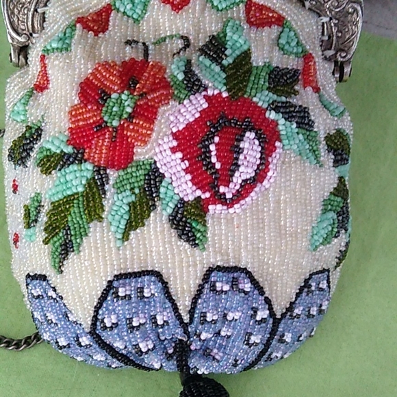 TODAY ONLY Christiana,Vintage beaded bag 100% silk - Picture 5 of 15